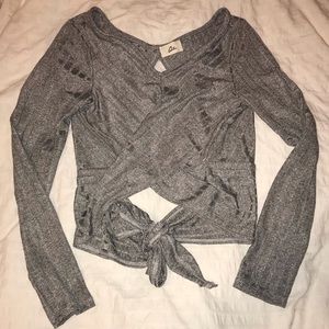 Forever 21 Long sleeve cropped wrap top